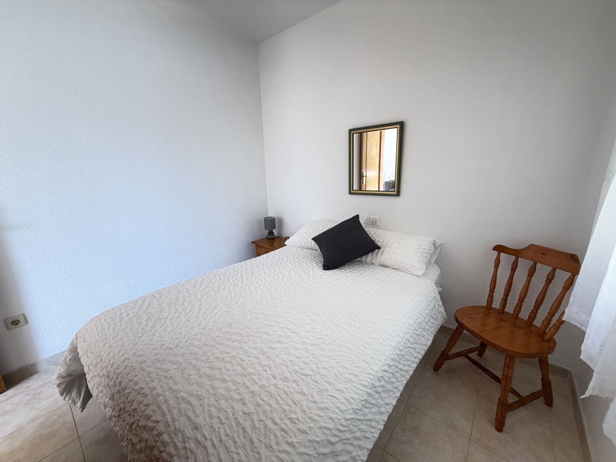 2 makuuhuone Huoneisto myytävänä paikassa La Zenia mukana uima-altaan - 175 000 € (Ref: 9889203)