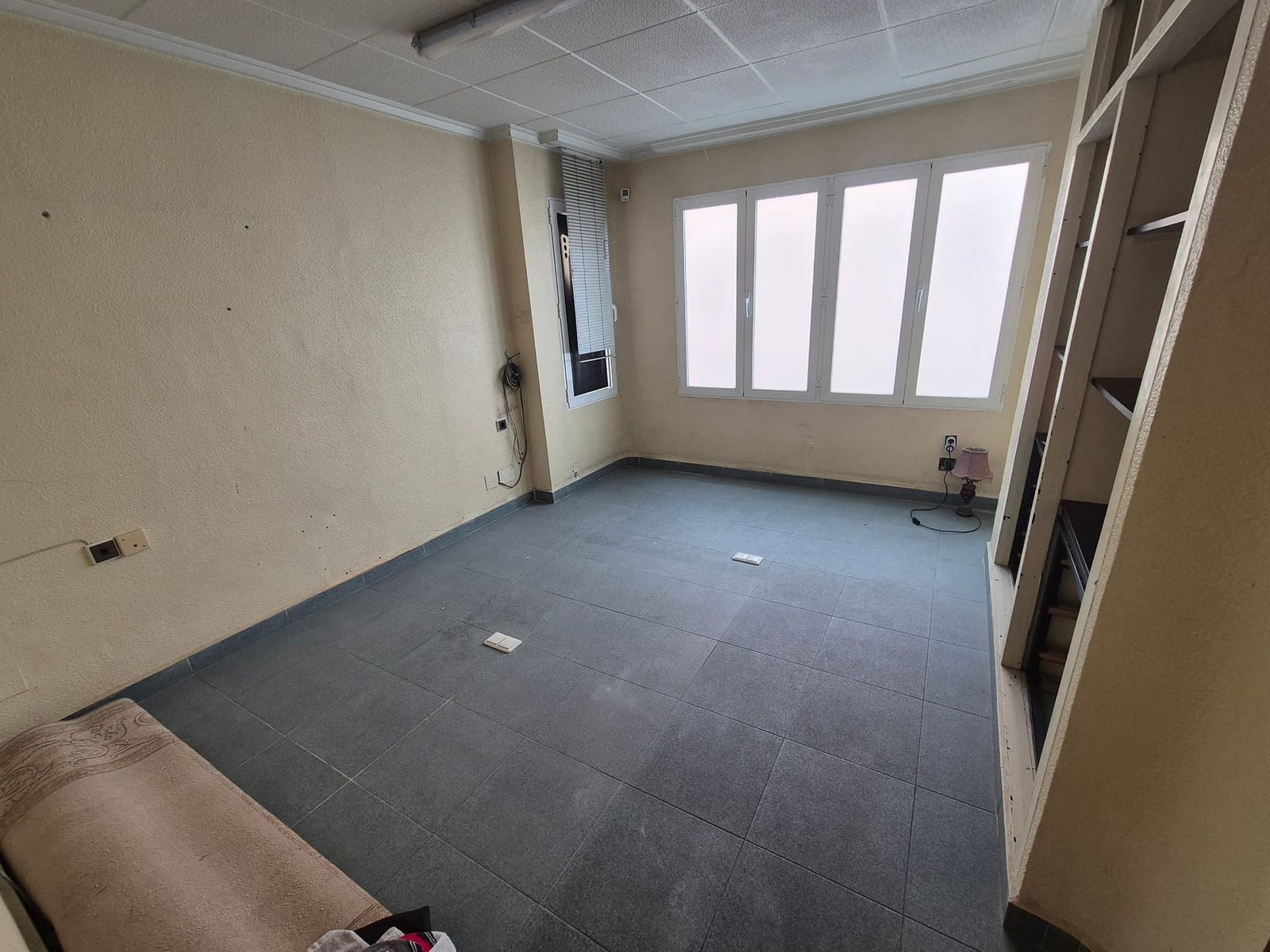 2 sovrum Kommersiell till salu i Torrevieja - 198 000 € (Ref: 9891244)