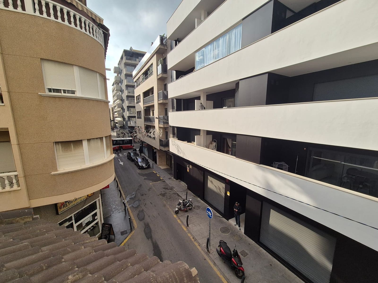 2 sovrum Kommersiell till salu i Torrevieja - 198 000 € (Ref: 9891244)