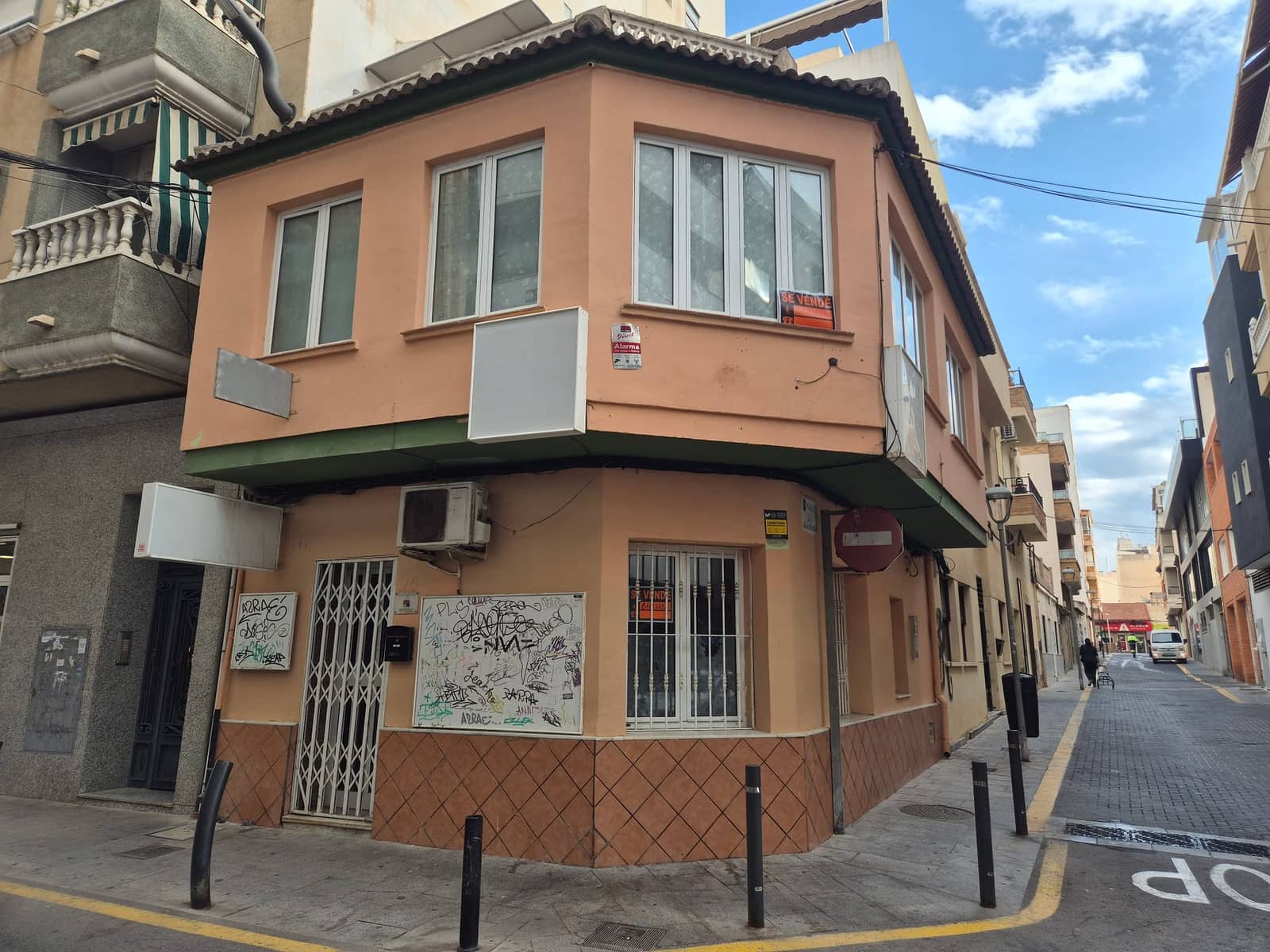 2 sovrum Kommersiell till salu i Torrevieja - 198 000 € (Ref: 9891244)