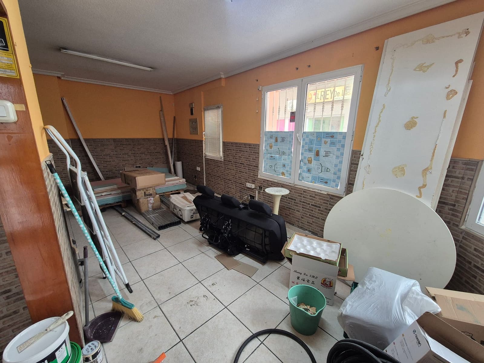 2 sovrum Kommersiell till salu i Torrevieja - 198 000 € (Ref: 9891244)