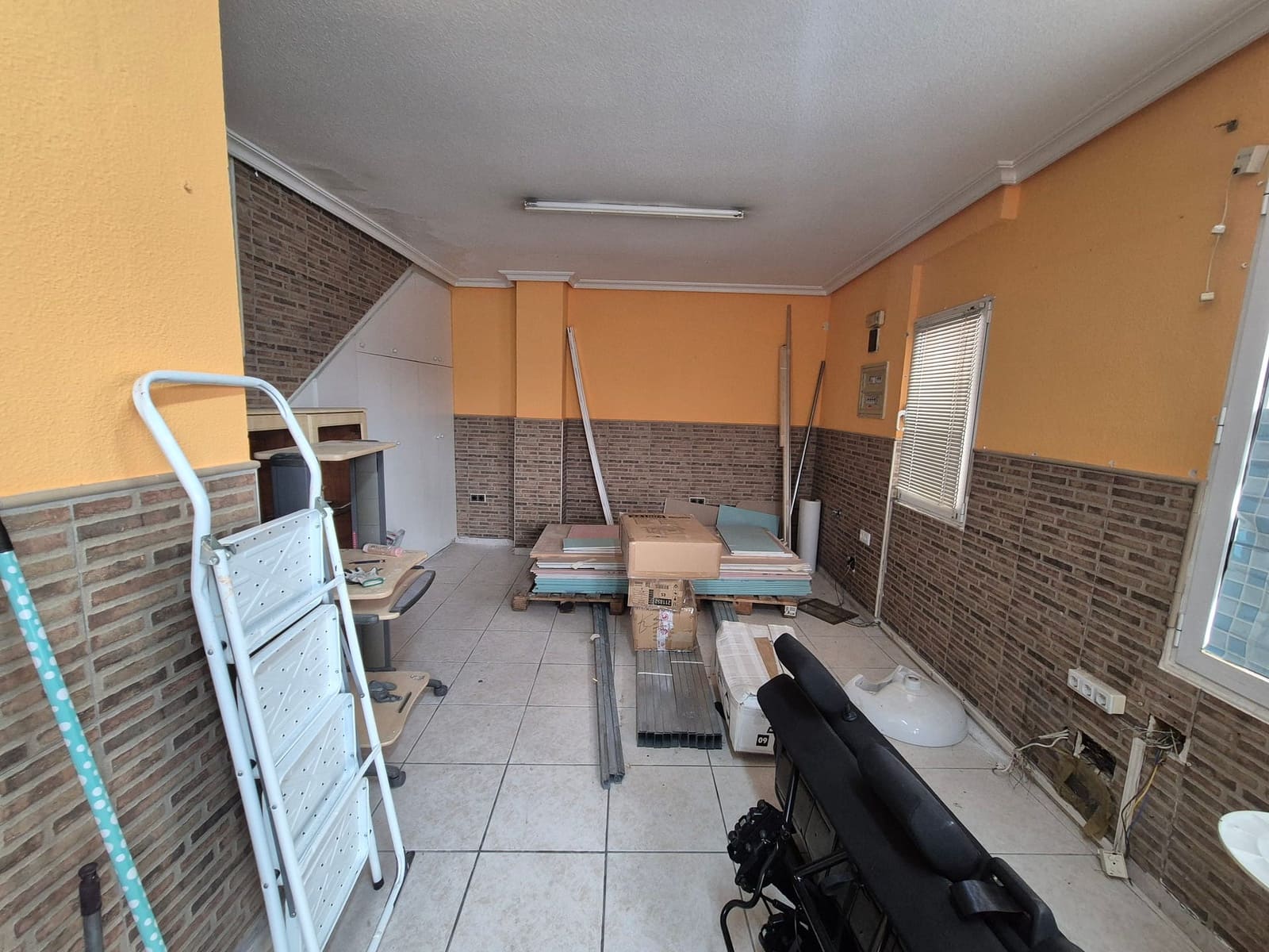 2 sovrum Kommersiell till salu i Torrevieja - 198 000 € (Ref: 9891244)
