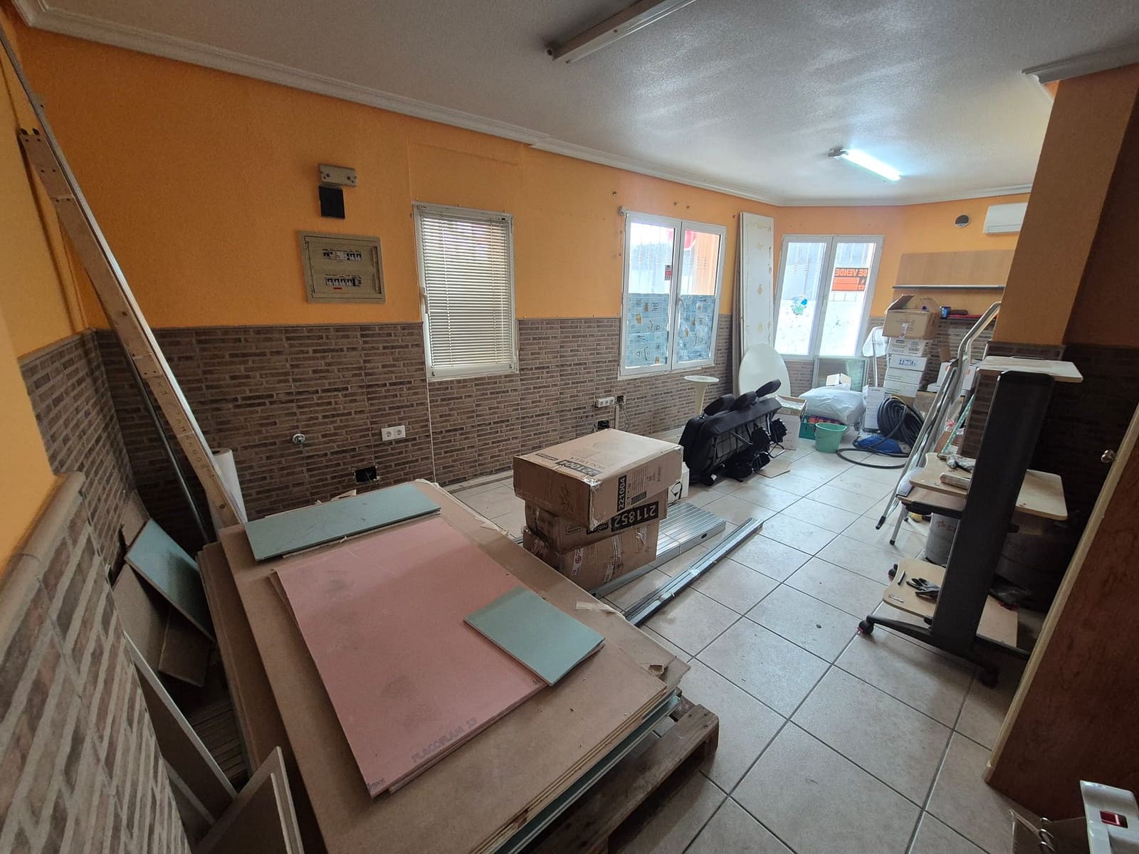 2 sovrum Kommersiell till salu i Torrevieja - 198 000 € (Ref: 9891244)