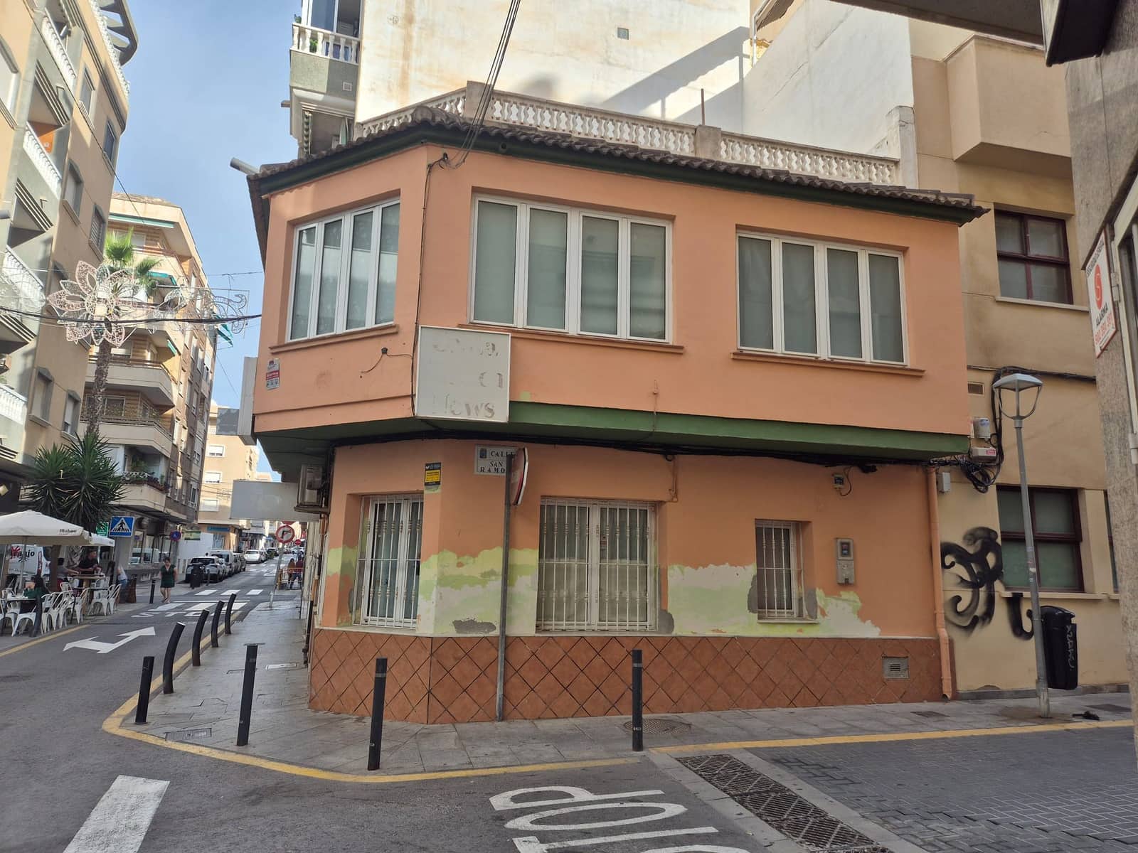 2 sovrum Kommersiell till salu i Torrevieja - 198 000 € (Ref: 9891244)