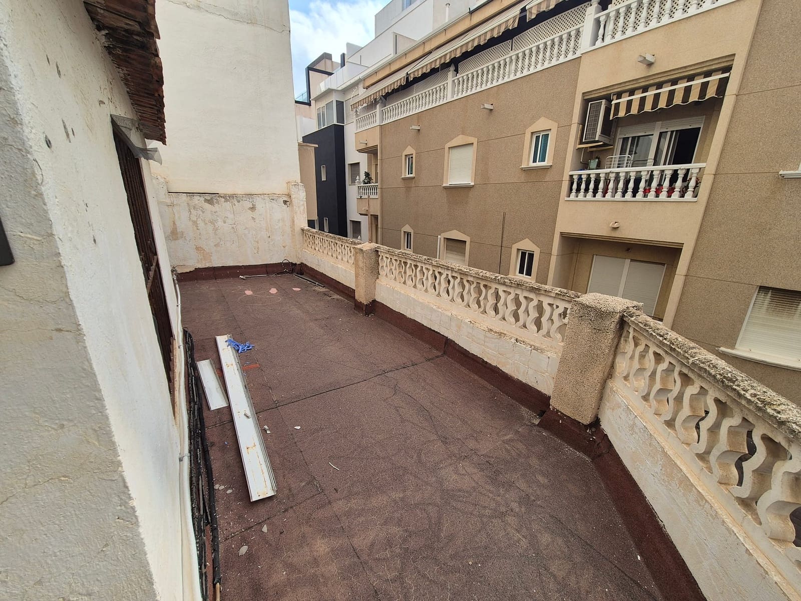 2 sovrum Kommersiell till salu i Torrevieja - 198 000 € (Ref: 9891244)