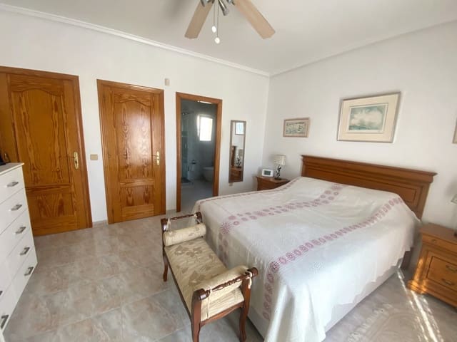 3 Zimmer Villa zu verkaufen in Ciudad Quesada, Rojales mit Pool Garage - 495.000 € (Ref: 9891246)