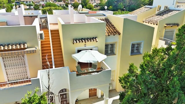 2 soveværelse Lejlighed til salg i Villamartin, Orihuela med swimmingpool - € 159.900 (Ref: 9900816)