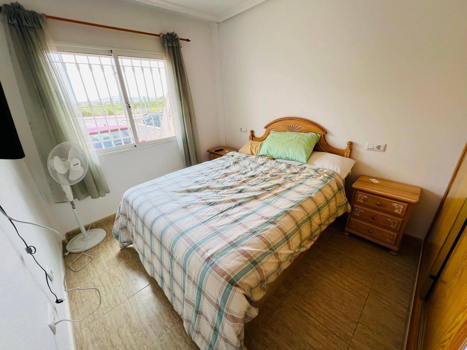 2 makuuhuone Omakotitalo myytävänä paikassa Daya Nueva mukana uima-altaan - 140 000 € (Ref: 9900817)