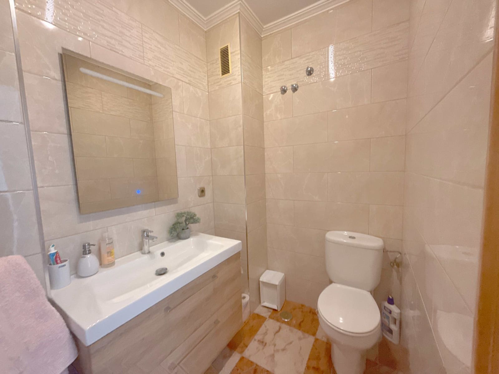 2 slaapkamer Appartement te koop in Orihuela Costa met zwembad garage - € 169.950 (Ref: 9909074)