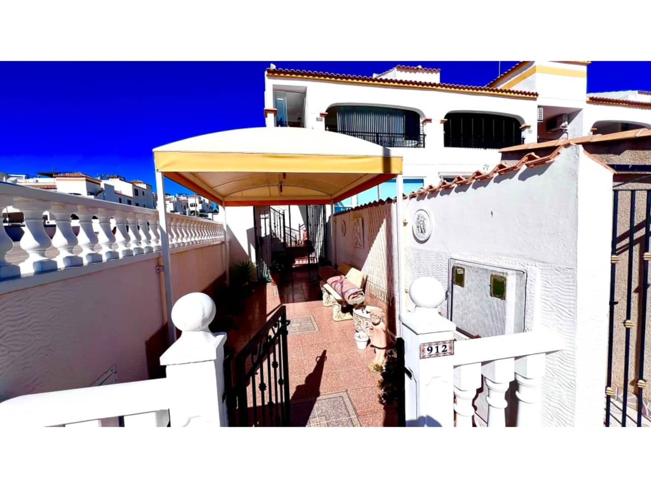 2 bedroom Apartment for sale in Orihuela with pool garage - € 149,900 (Ref: 9940049)