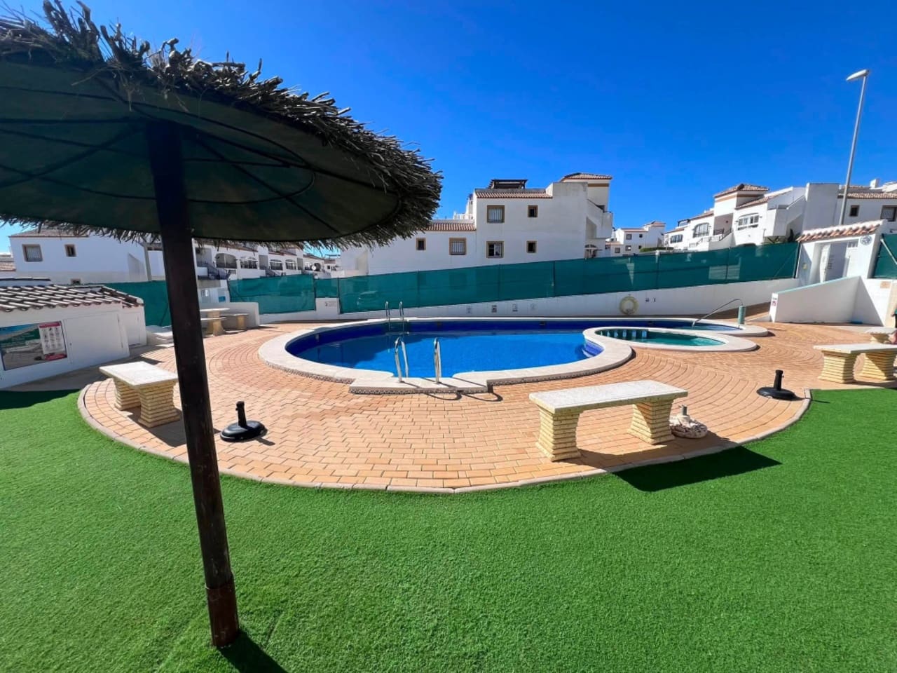 2 bedroom Apartment for sale in Orihuela with pool garage - € 149,900 (Ref: 9940049)