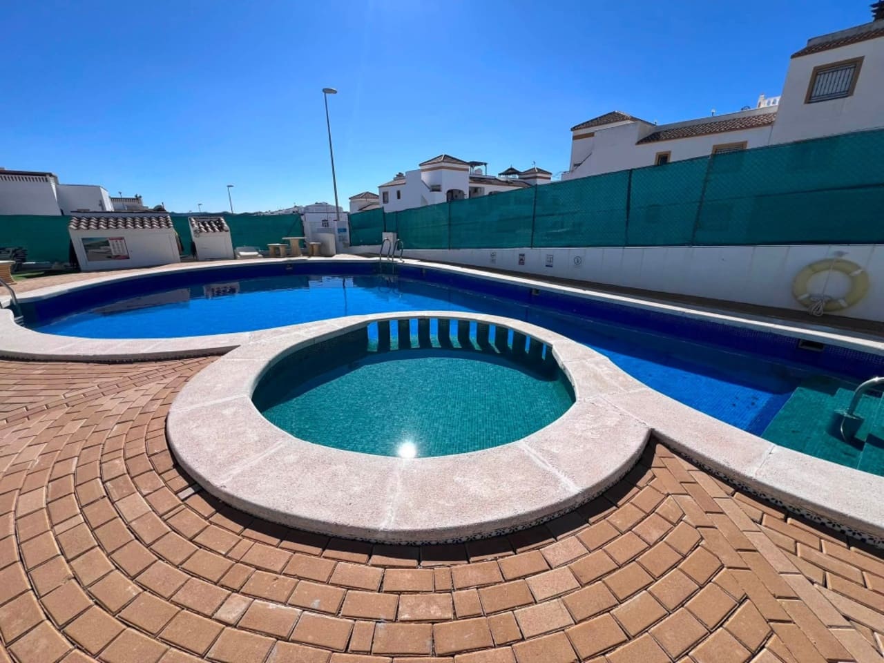 2 bedroom Apartment for sale in Orihuela with pool garage - € 149,900 (Ref: 9940049)