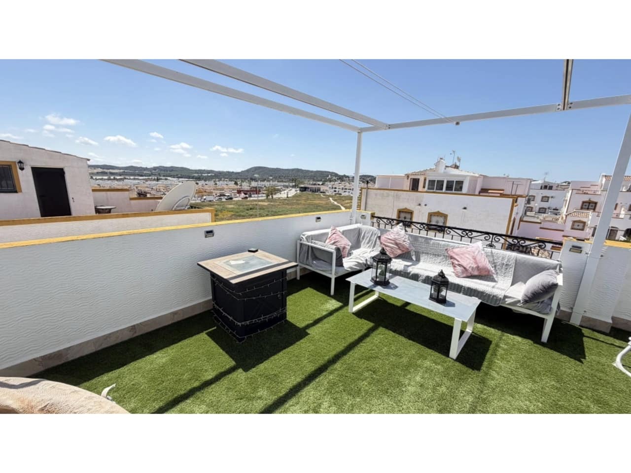 3 makuuhuone Omakotitalo myytävänä paikassa Orihuela mukana uima-altaan - 220 000 € (Ref: 9940050)