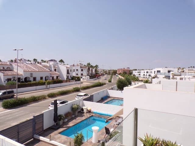 3 makuuhuone Huvila myytävänä paikassa Villamartin, Orihuela mukana uima-altaan - 435 000 € (Ref: 9942912)