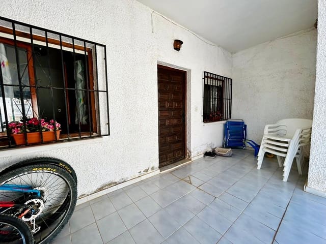 2 makuuhuone Paritalo myytävänä paikassa Torrevieja - 114 000 € (Ref: 9953262)