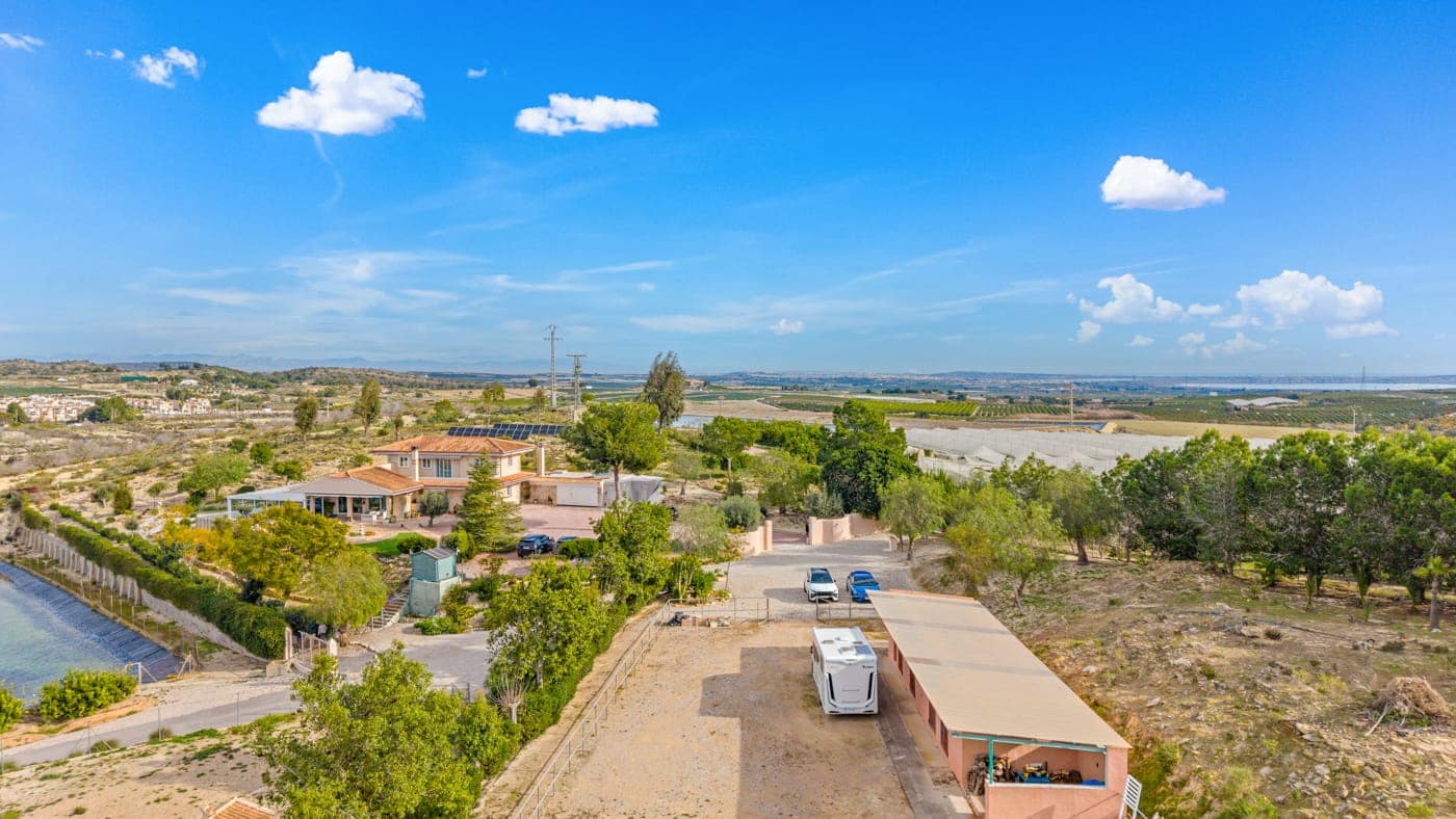 4 soveværelse Finca/Landehus til salg i Torremendo med swimmingpool - € 999.000 (Ref: 9953263)