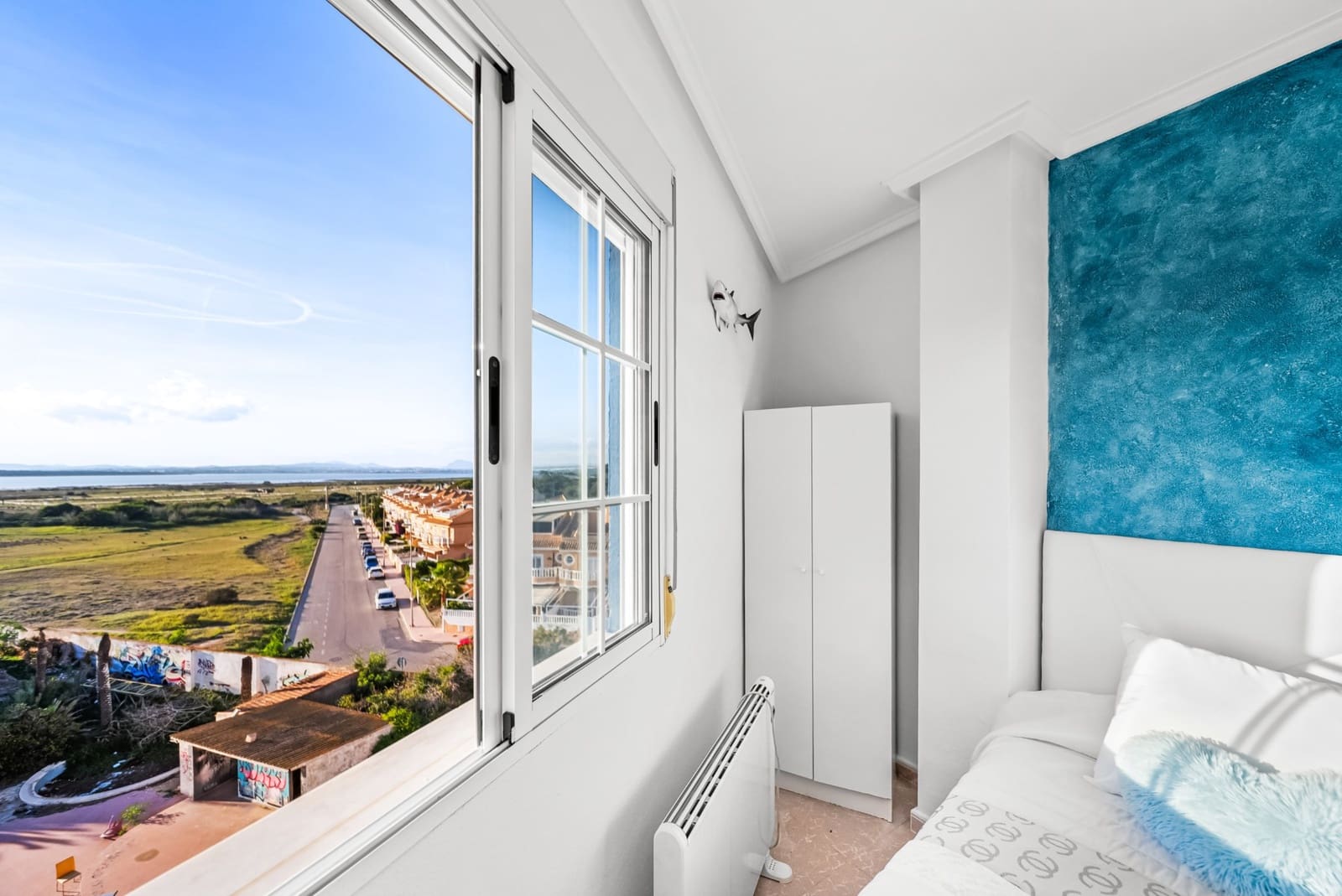 2 makuuhuone Bungalow myytävänä paikassa Torrevieja mukana uima-altaan - 172 900 € (Ref: 9953269)