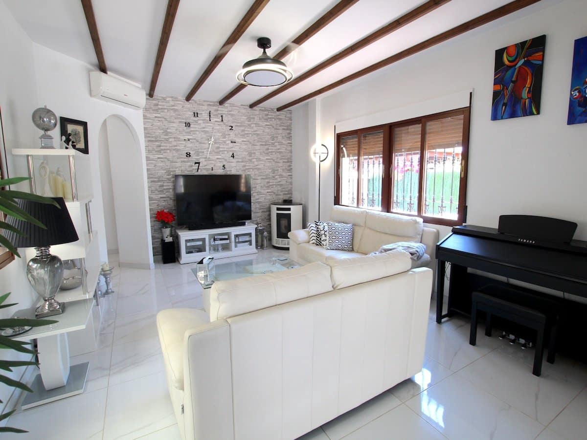 3 soveværelse Villa til salg i Formentera del Segura med swimmingpool - € 425.000 (Ref: 9953271)