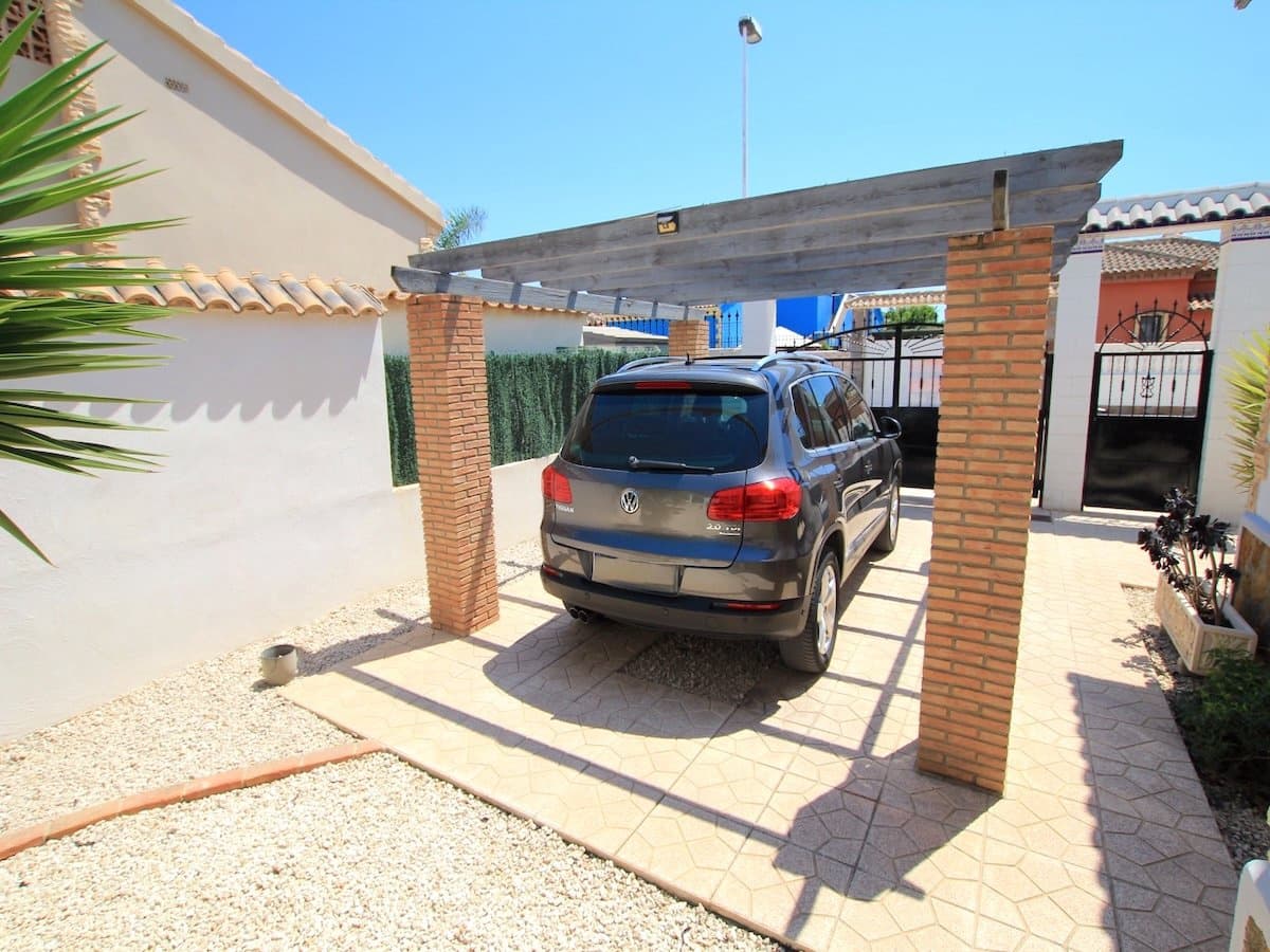 3 soveværelse Villa til salg i Formentera del Segura med swimmingpool - € 425.000 (Ref: 9953271)