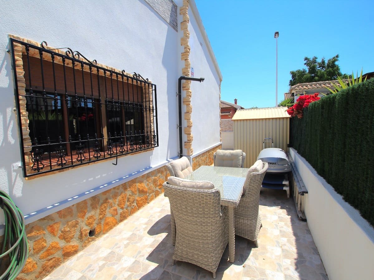 3 soveværelse Villa til salg i Formentera del Segura med swimmingpool - € 425.000 (Ref: 9953271)