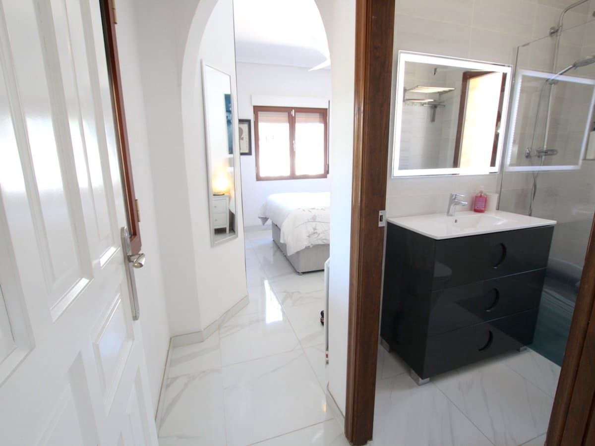 3 soveværelse Villa til salg i Formentera del Segura med swimmingpool - € 425.000 (Ref: 9953271)
