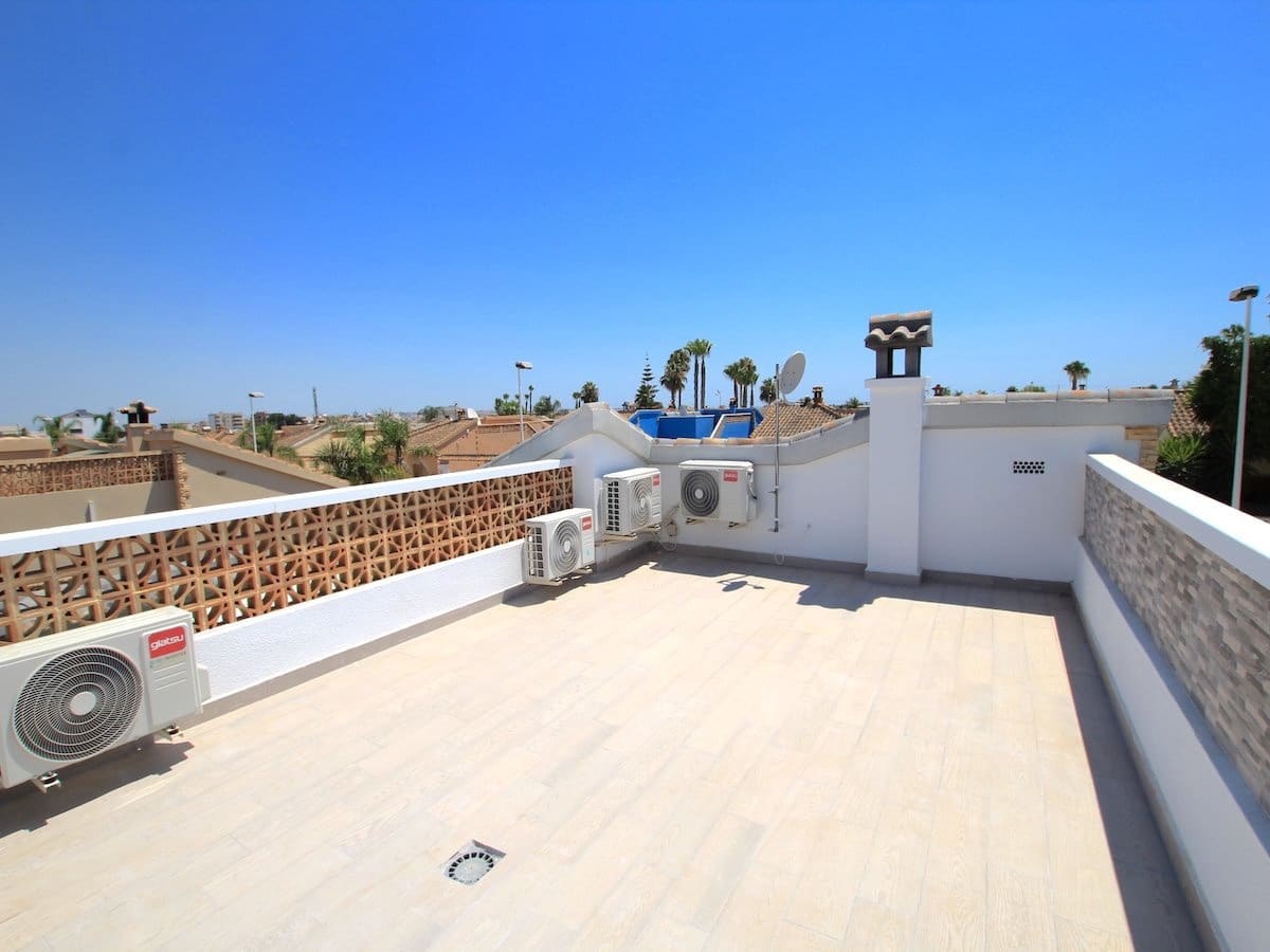 3 soveværelse Villa til salg i Formentera del Segura med swimmingpool - € 425.000 (Ref: 9953271)