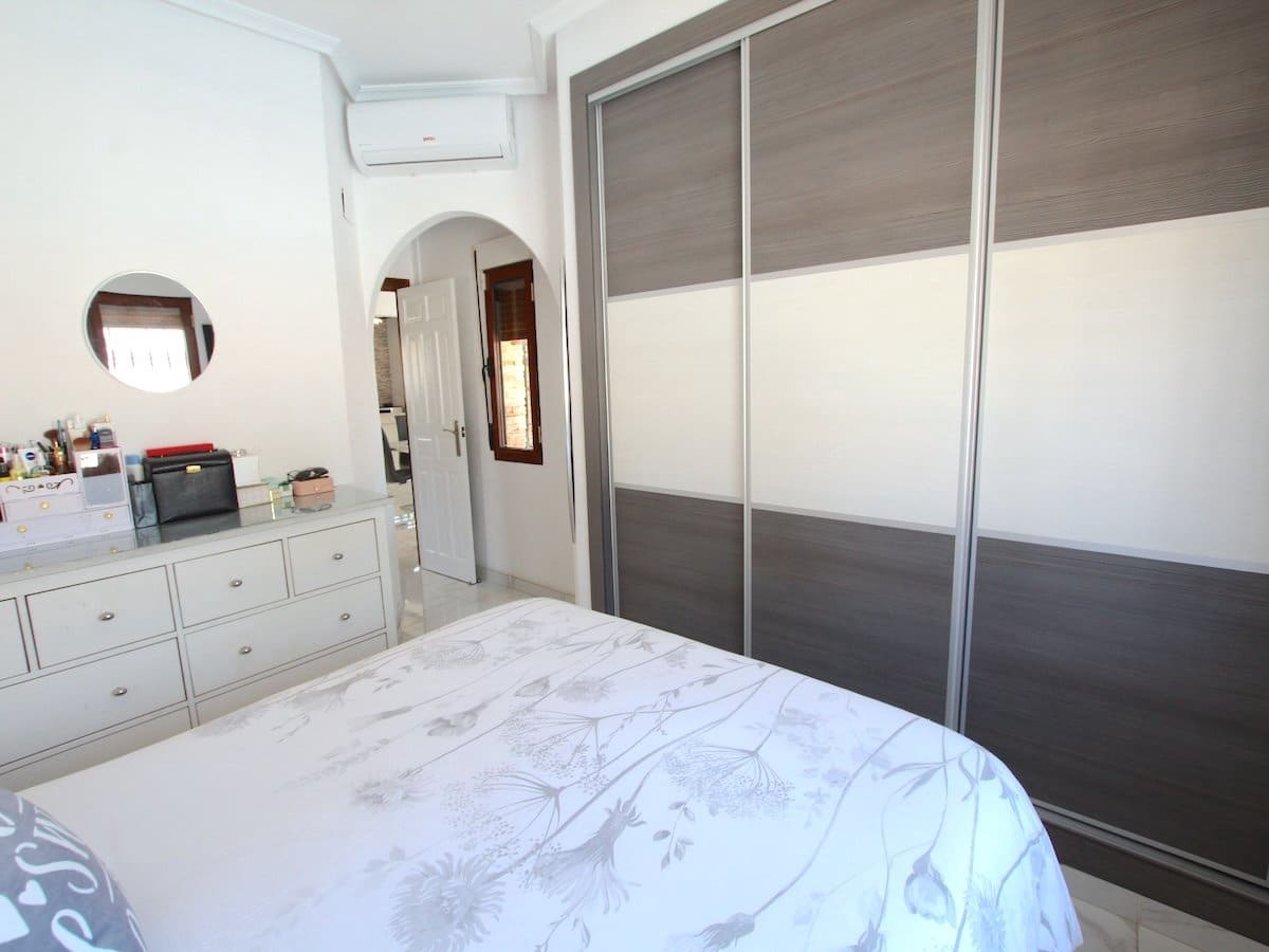3 soveværelse Villa til salg i Formentera del Segura med swimmingpool - € 425.000 (Ref: 9953271)