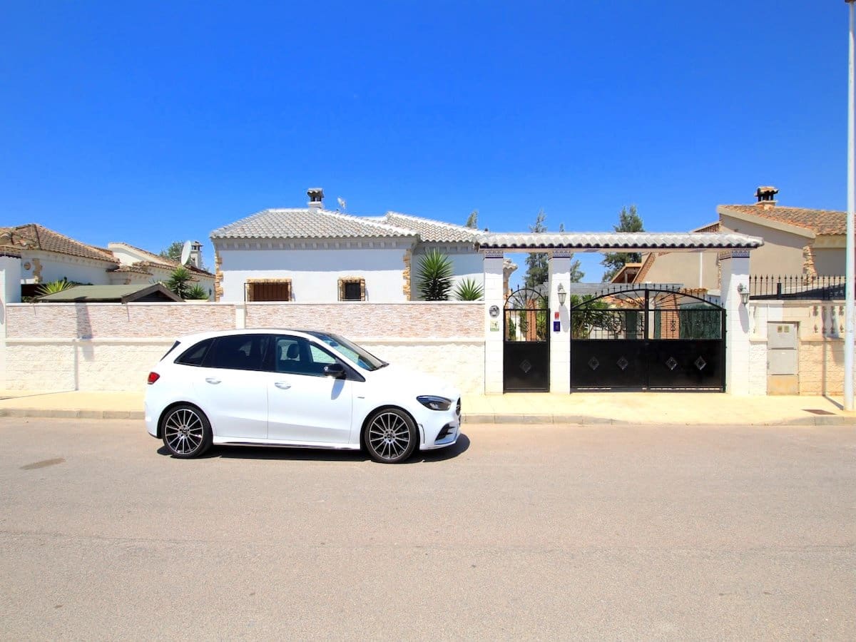 3 soveværelse Villa til salg i Formentera del Segura med swimmingpool - € 425.000 (Ref: 9953271)