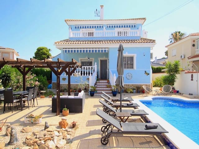 5 Zimmer Villa zu verkaufen in Ciudad Quesada, Rojales mit Pool - 525.000 € (Ref: 9953281)