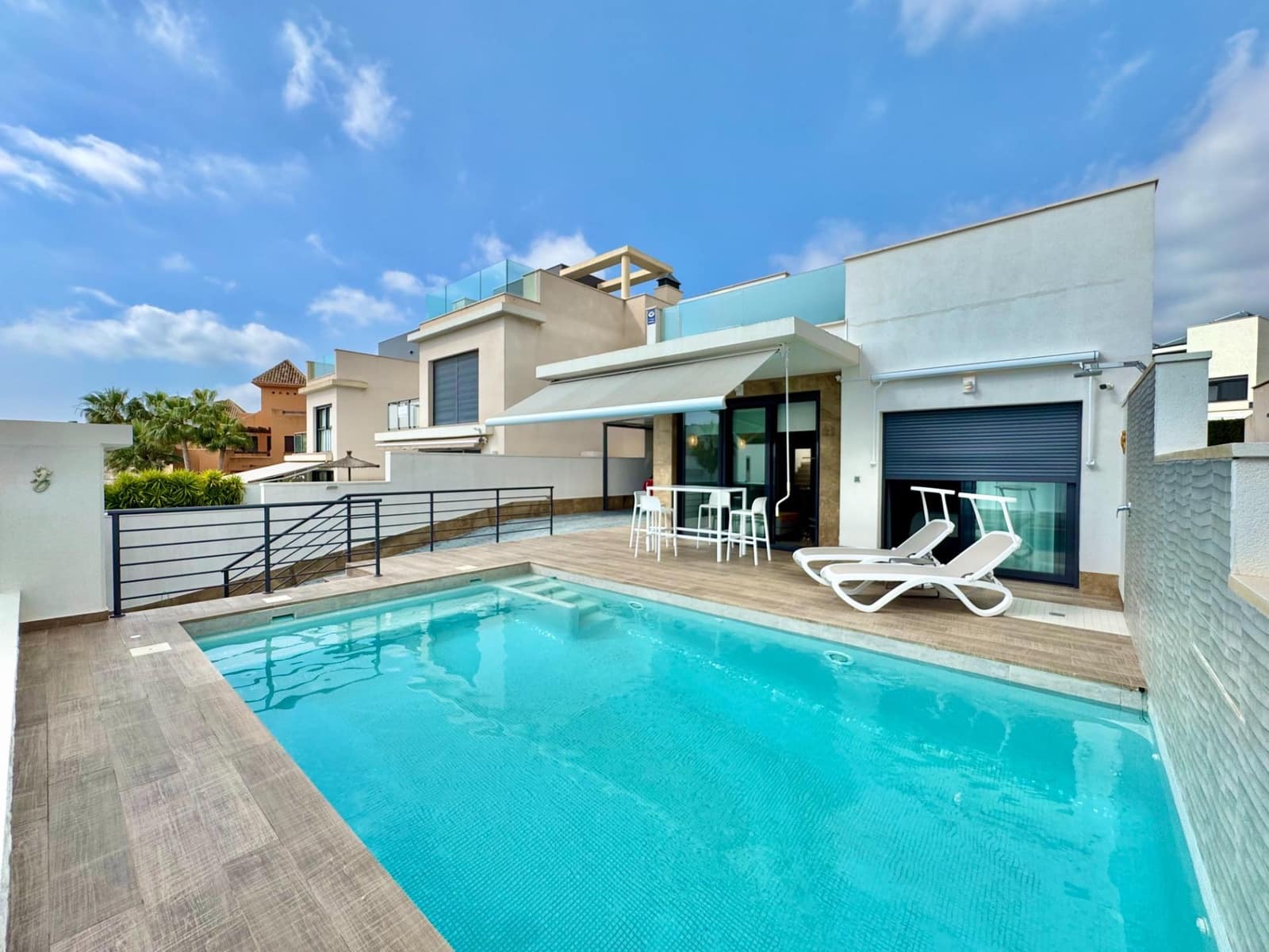 3 Zimmer Villa zu verkaufen in San Miguel de Salinas mit Pool Garage - 399.000 € (Ref: 9959160)