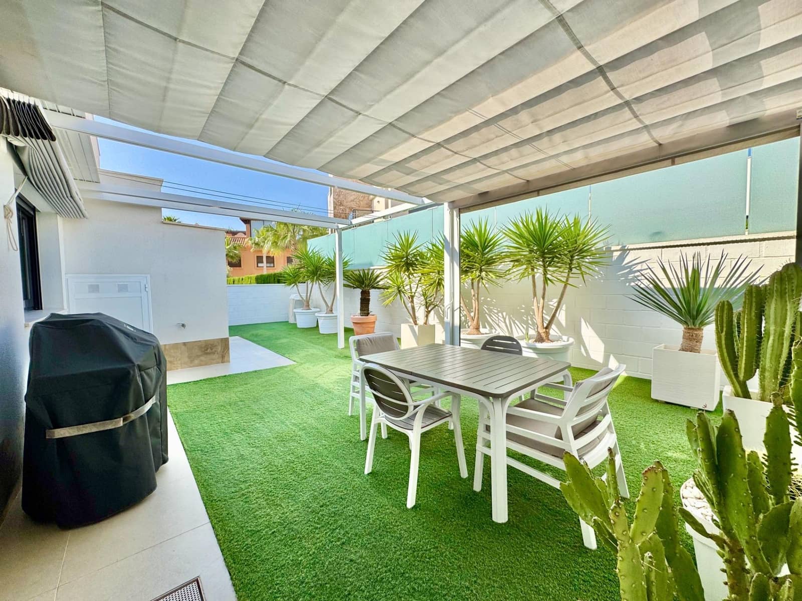 3 Zimmer Villa zu verkaufen in San Miguel de Salinas mit Pool Garage - 399.000 € (Ref: 9959160)