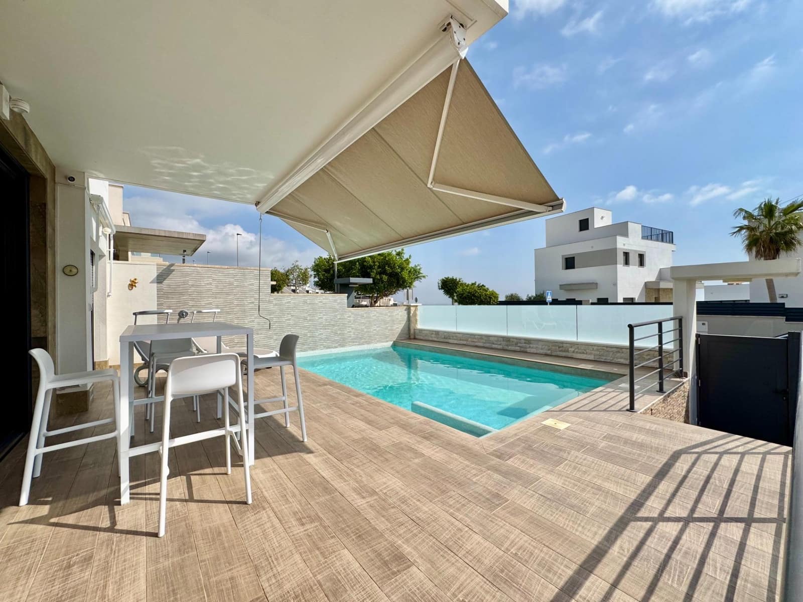 3 Zimmer Villa zu verkaufen in San Miguel de Salinas mit Pool Garage - 399.000 € (Ref: 9959160)