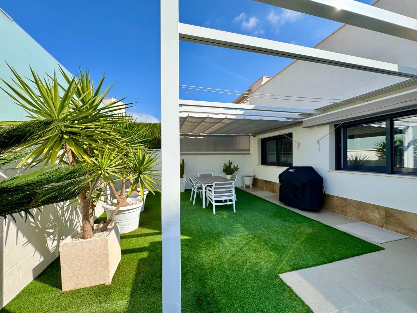 3 Zimmer Villa zu verkaufen in San Miguel de Salinas mit Pool Garage - 399.000 € (Ref: 9959160)