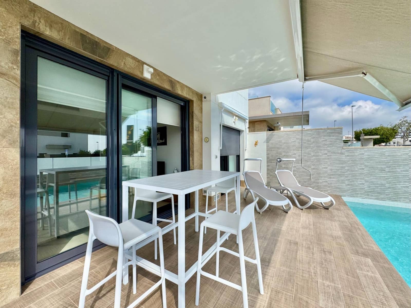 3 Zimmer Villa zu verkaufen in San Miguel de Salinas mit Pool Garage - 399.000 € (Ref: 9959160)