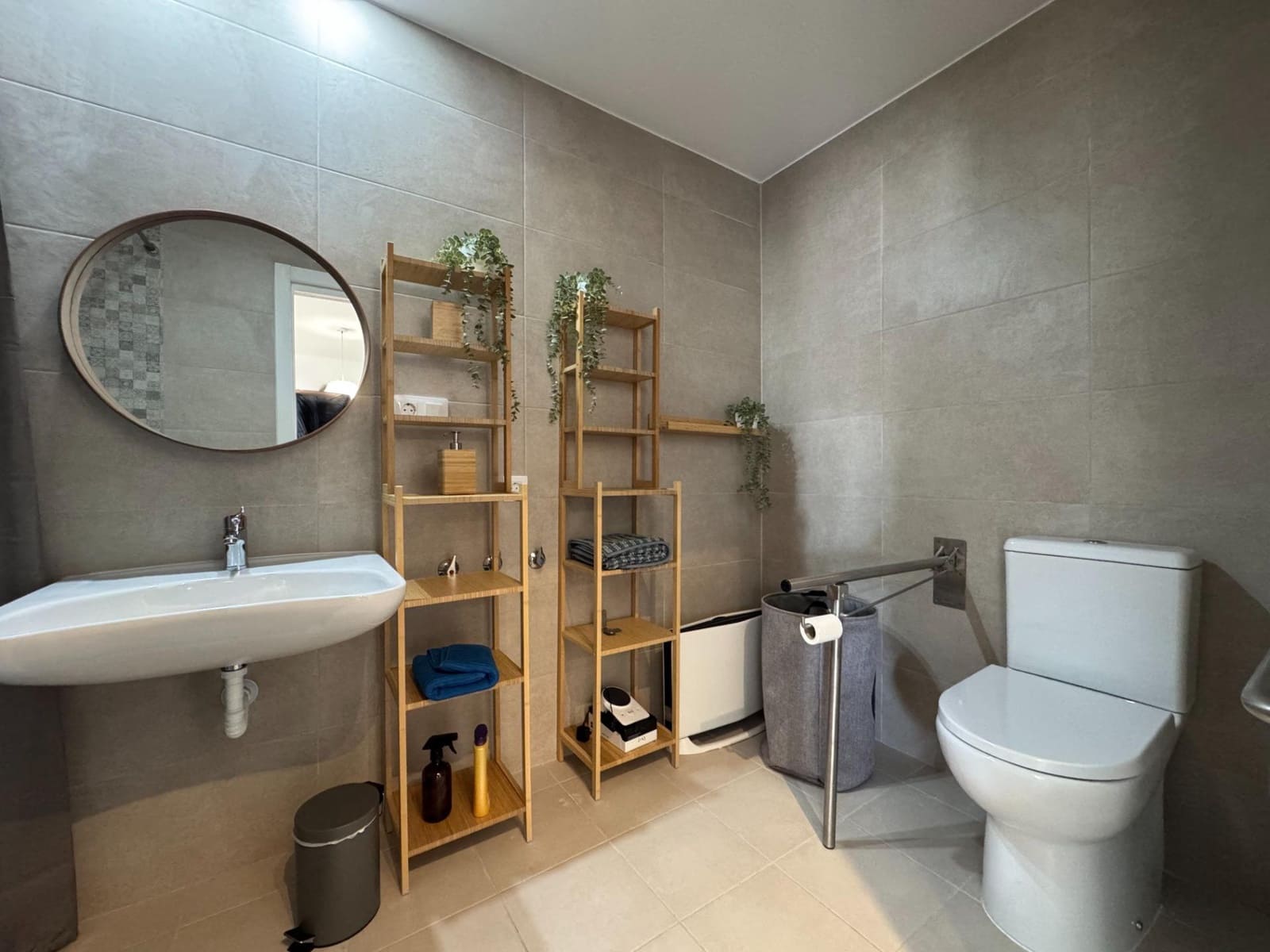 Apartamento de 2 habitaciones en Pilar de la Horadada en venta con piscina garaje - 300.000 € (Ref: 9959166)