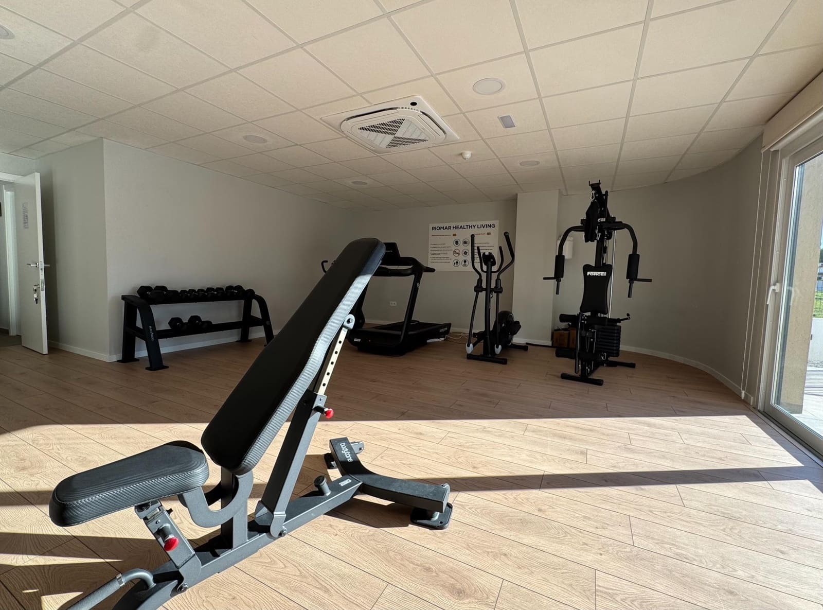 Apartamento de 2 habitaciones en Pilar de la Horadada en venta con piscina garaje - 300.000 € (Ref: 9959166)