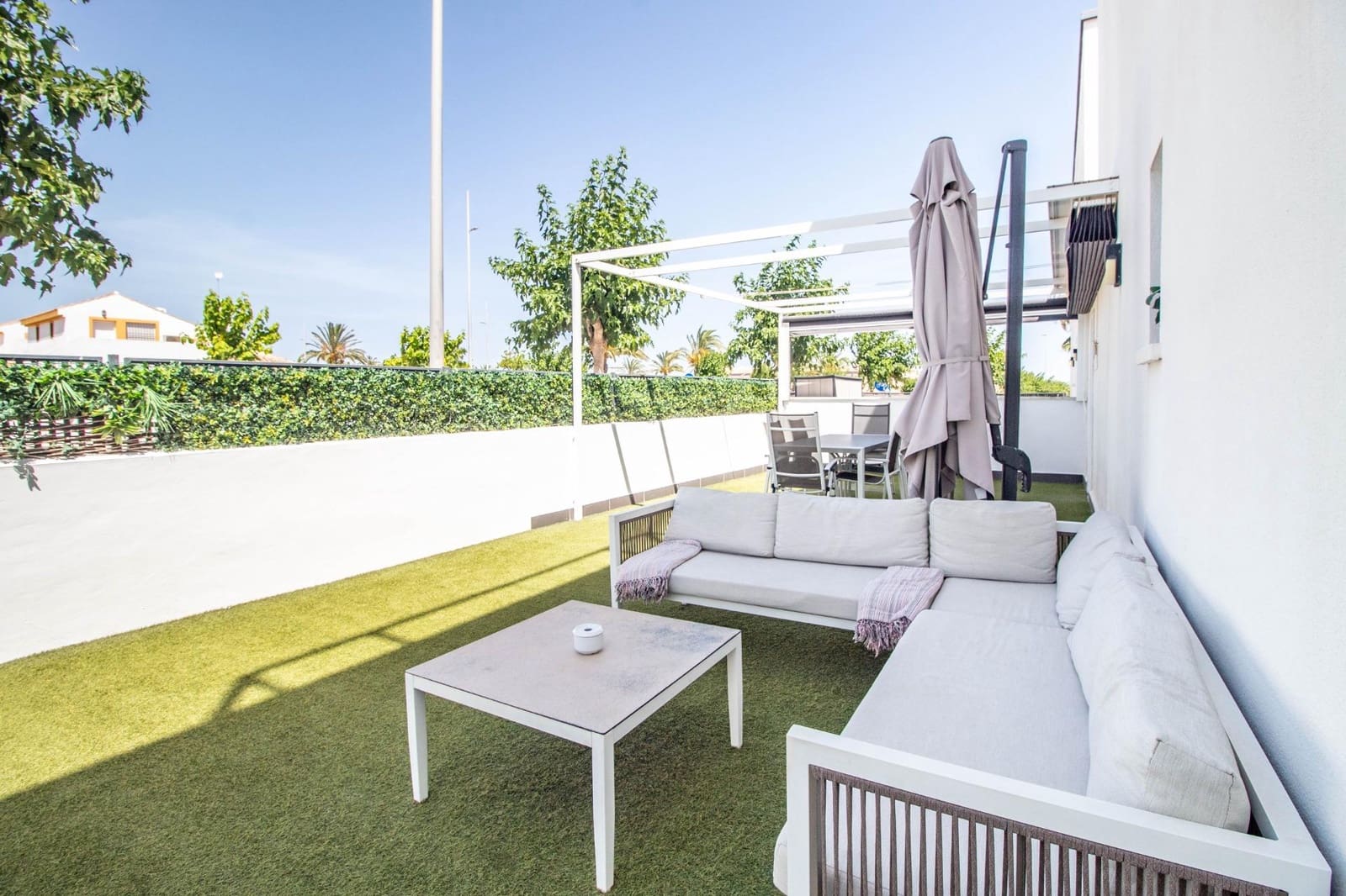 Bungalow de 2 habitaciones en Pilar de la Horadada en venta con piscina - 293.900 € (Ref: 9959181)