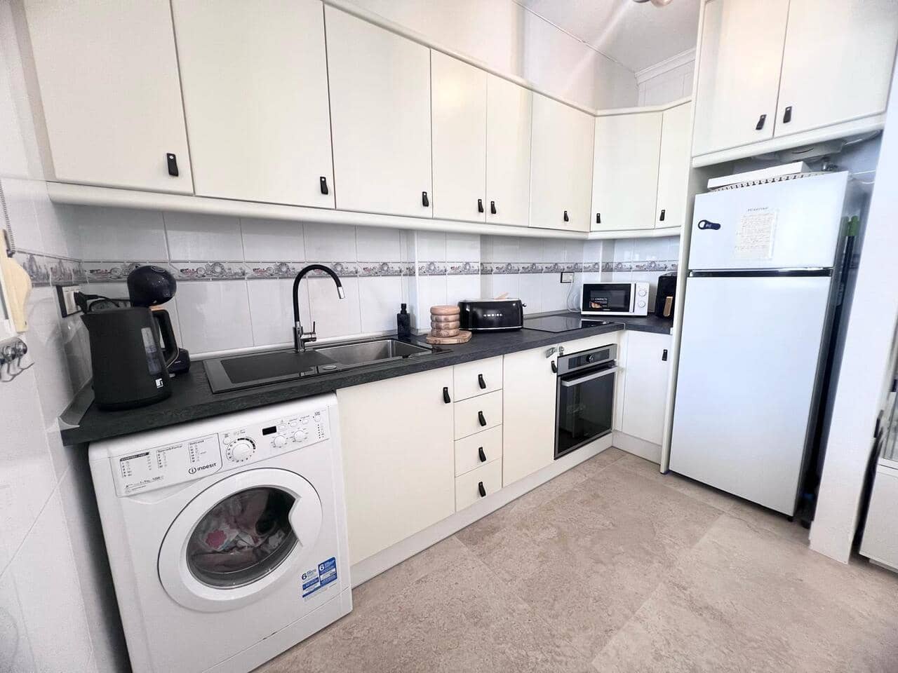 2 soverom Leilighet til salgs i Los Altos med svømmebasseng - € 159 000 (Ref: 9961207)