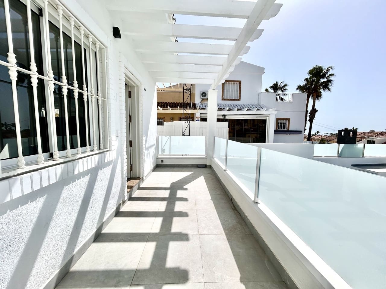 5 chambre Villa/Maison à vendre à Villamartin avec piscine garage - 459 000 € (Ref: 9964461)