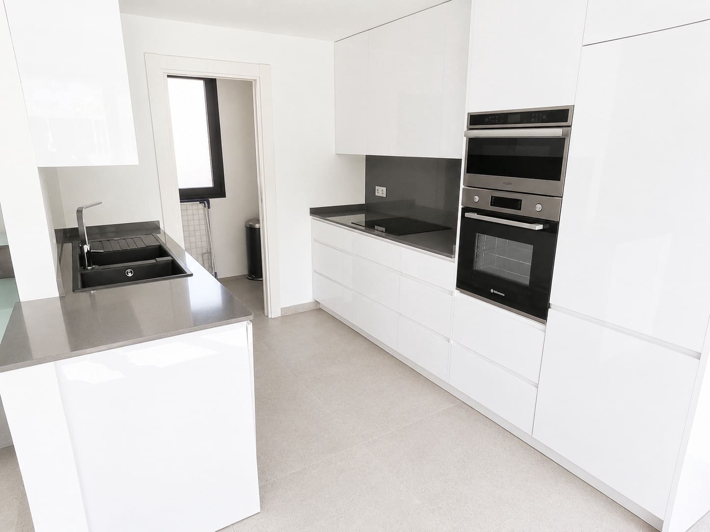5 soverom Villa til salgs i Algorfa med svømmebasseng garasje - € 550 000 (Ref: 9965718)