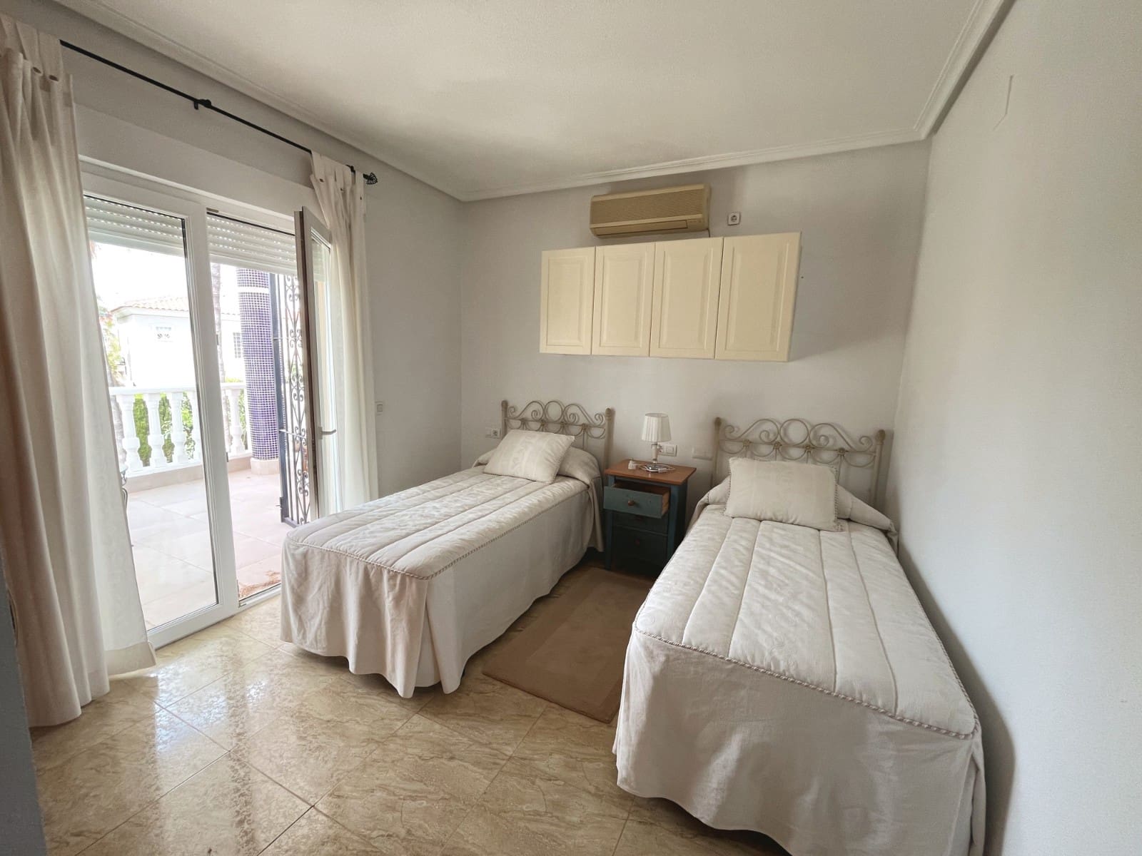 4 sypialnia Willa na sprzedaż w Ciudad Quesada z basenem - 585 000 € (Ref: 9965720)