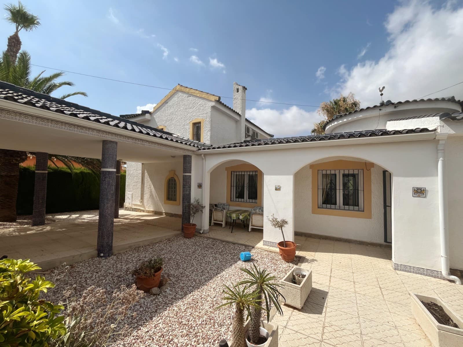 4 sypialnia Willa na sprzedaż w Ciudad Quesada z basenem - 585 000 € (Ref: 9965720)