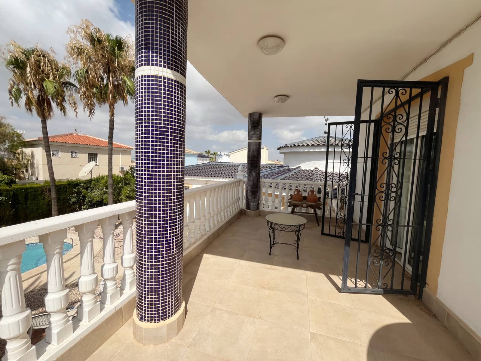 4 sypialnia Willa na sprzedaż w Ciudad Quesada z basenem - 585 000 € (Ref: 9965720)