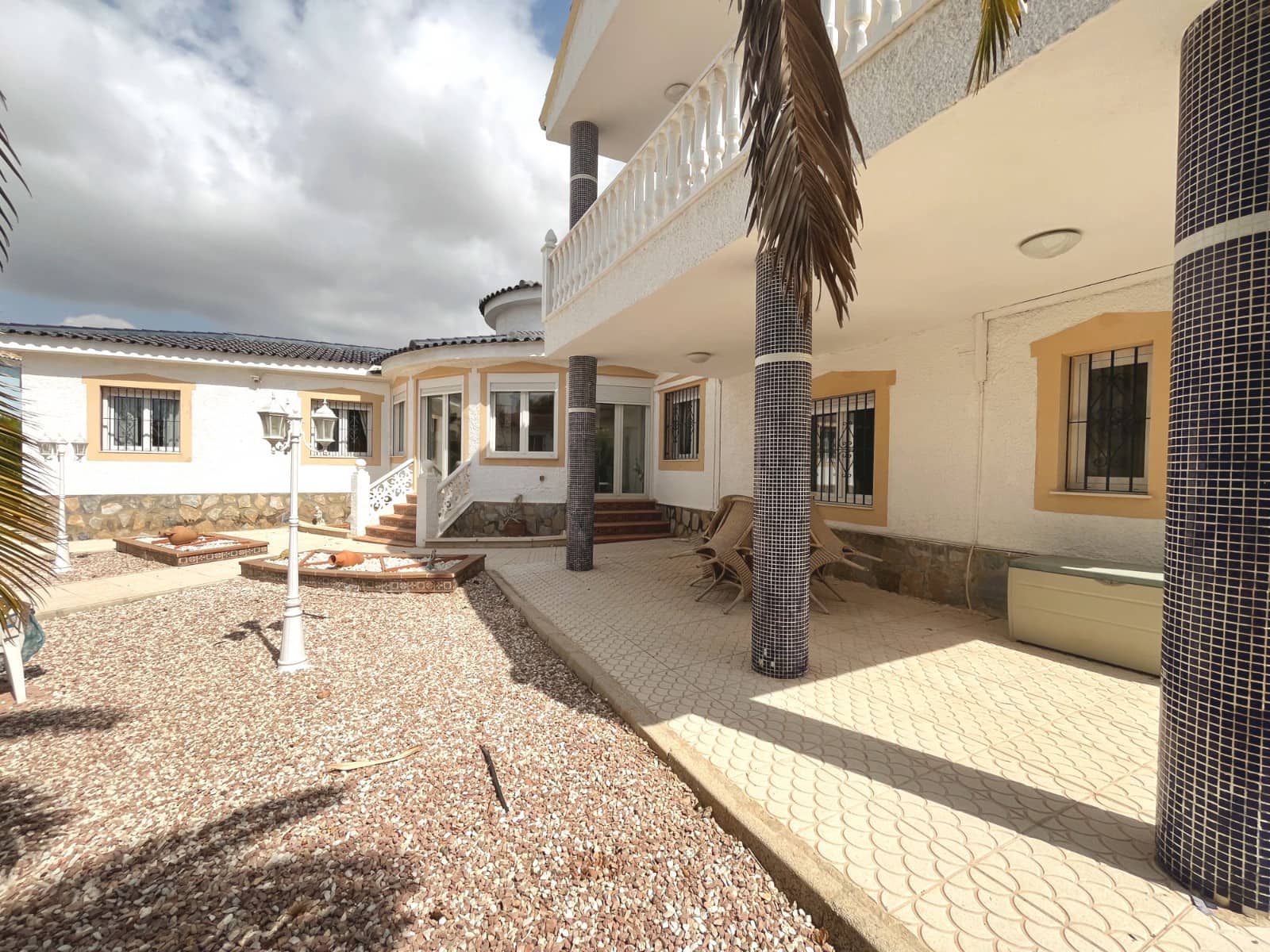 4 sypialnia Willa na sprzedaż w Ciudad Quesada z basenem - 585 000 € (Ref: 9965720)