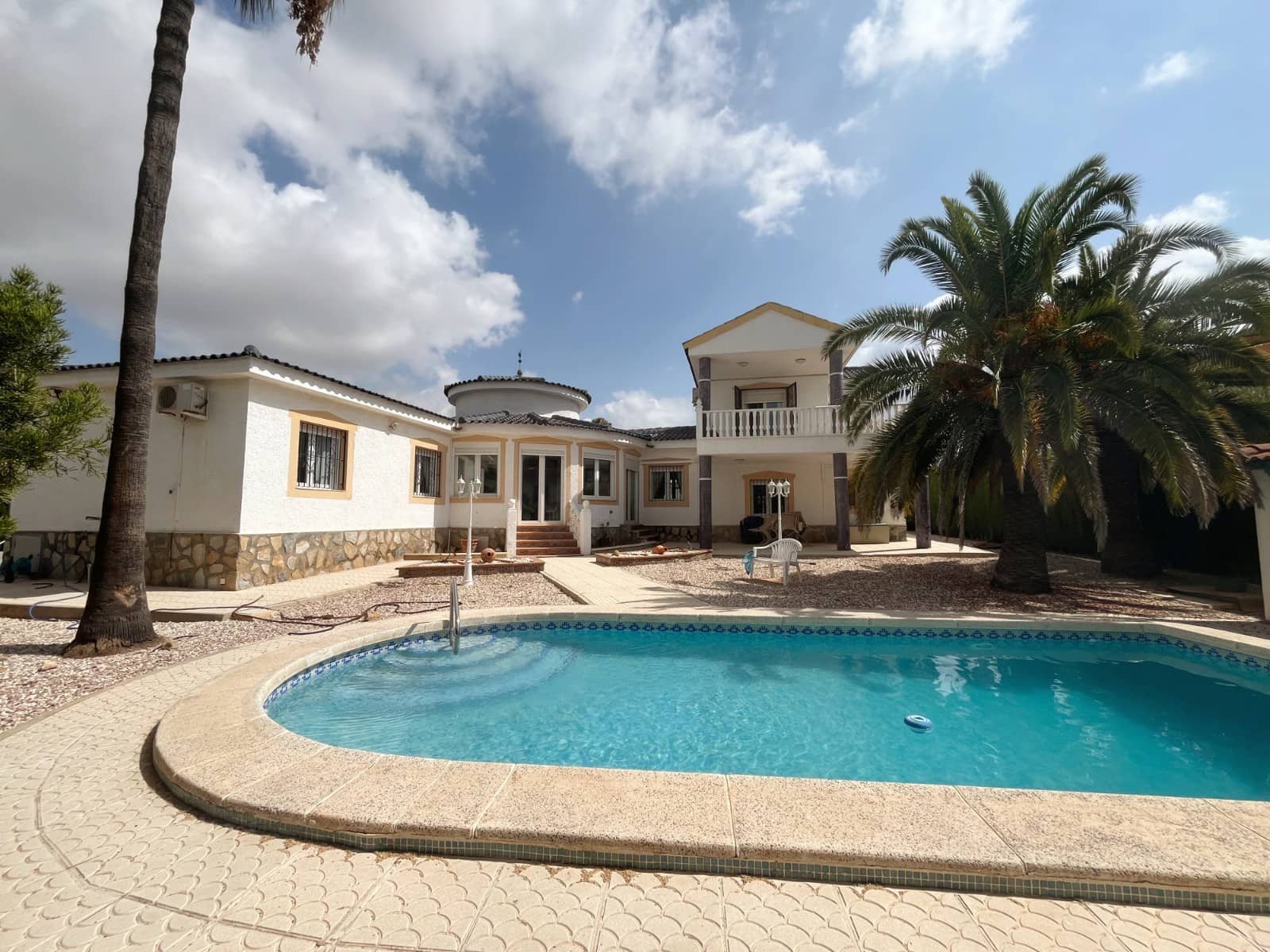 4 sypialnia Willa na sprzedaż w Ciudad Quesada z basenem - 585 000 € (Ref: 9965720)