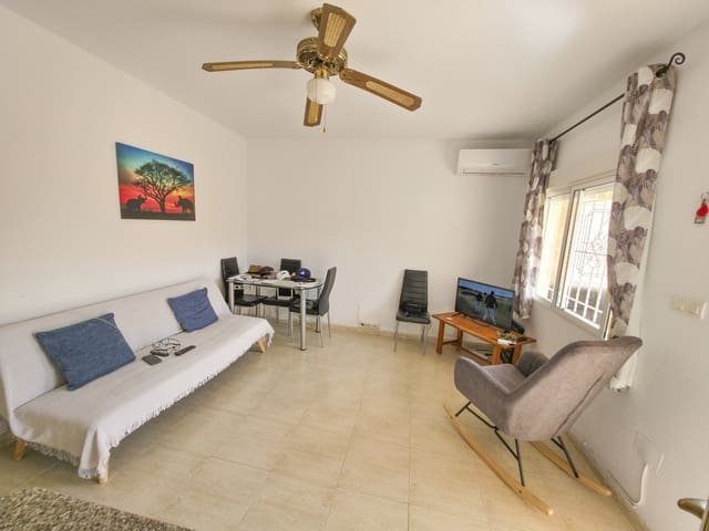 Apartamento de 2 habitaciones en Villamartin, Orihuela en venta con piscina - 139.950 € (Ref: 9967089)