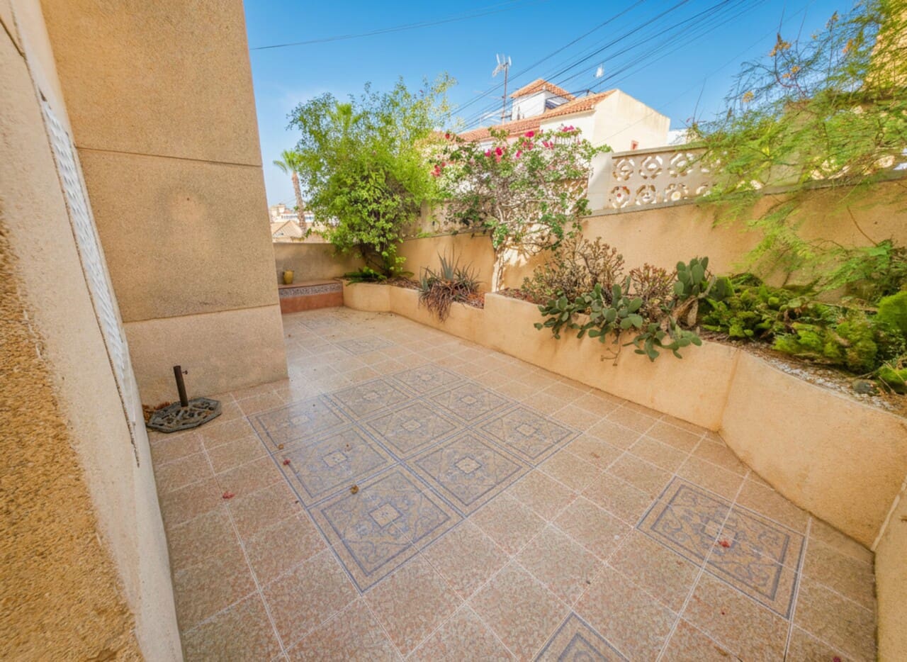 2 chambre Appartement à vendre à Villamartin avec piscine - 139 950 € (Ref: 9967089)