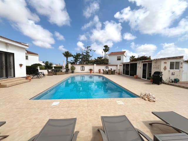 4 camera da letto Villa in vendita in Ciudad Quesada, Rojales con piscina garage - 625.000 € (Rif: 9971773)