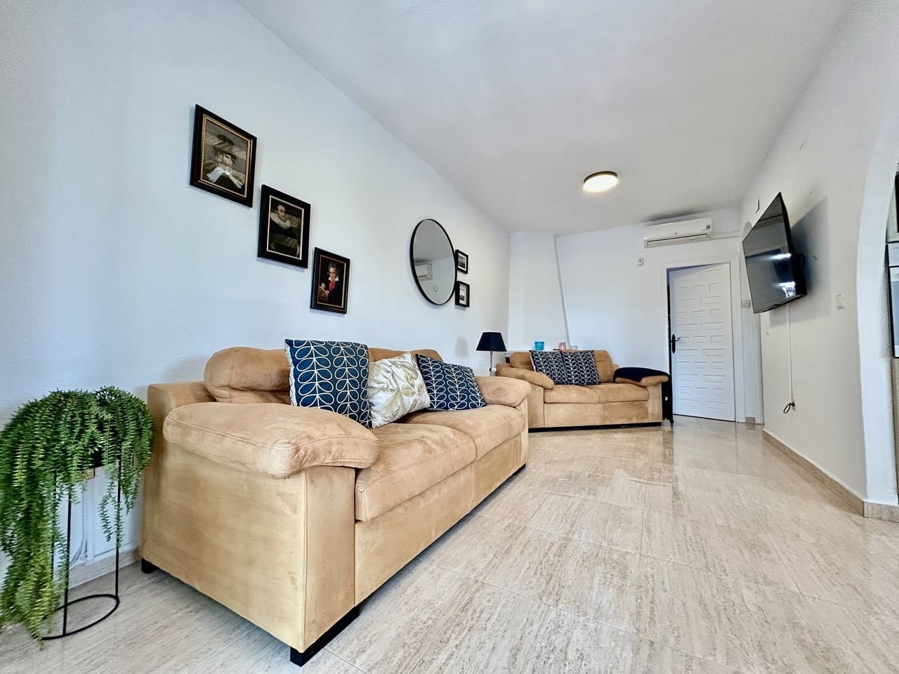 2 bedroom Bungalow for sale in Villamartin with pool - € 205,000 (Ref: 9974322)