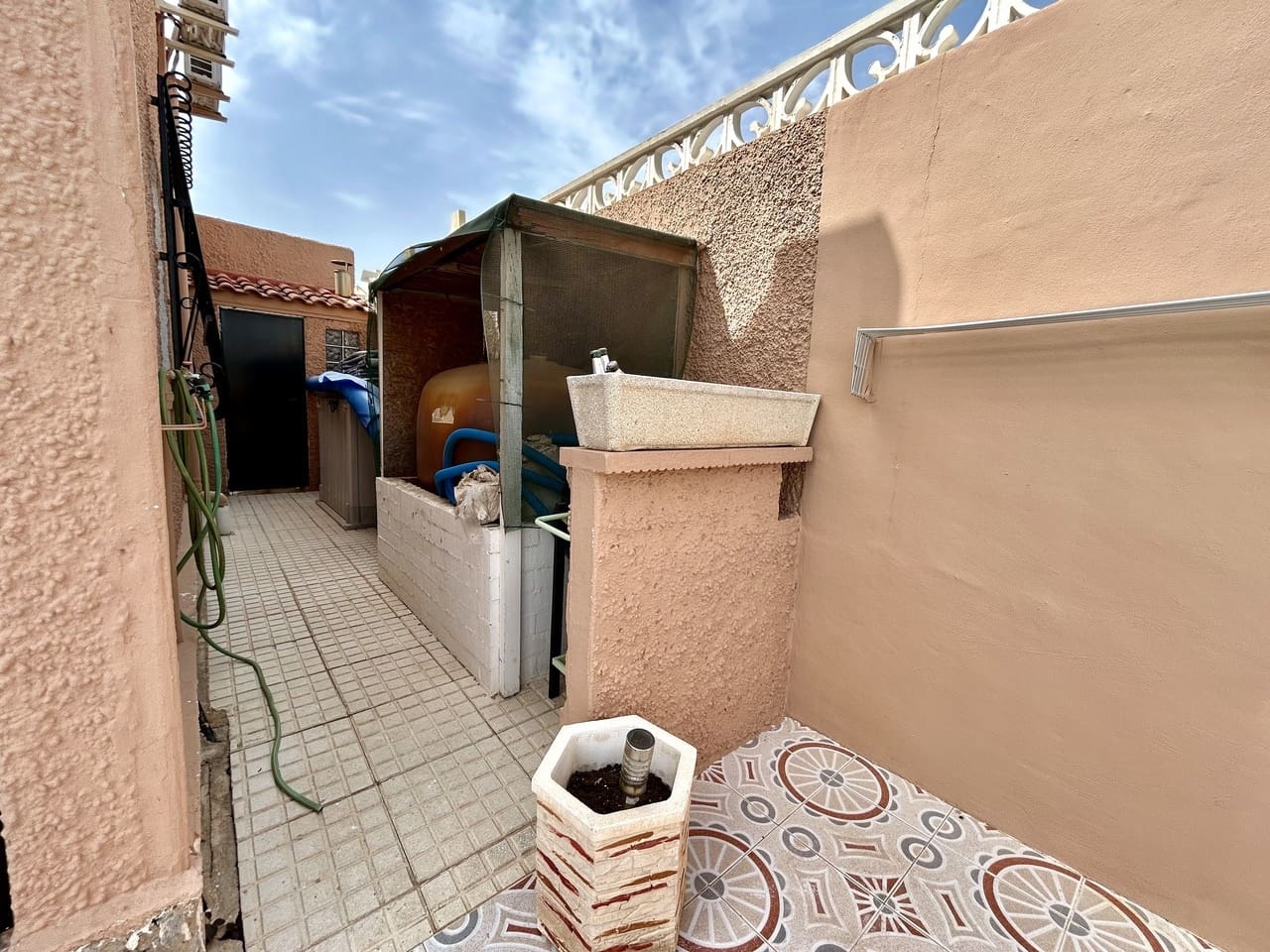 2 bedroom Bungalow for sale in Villamartin with pool - € 205,000 (Ref: 9974322)